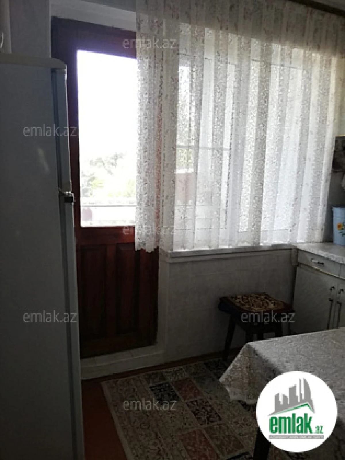 Satılır 3 otaqlı köhnə tikili 80 m²