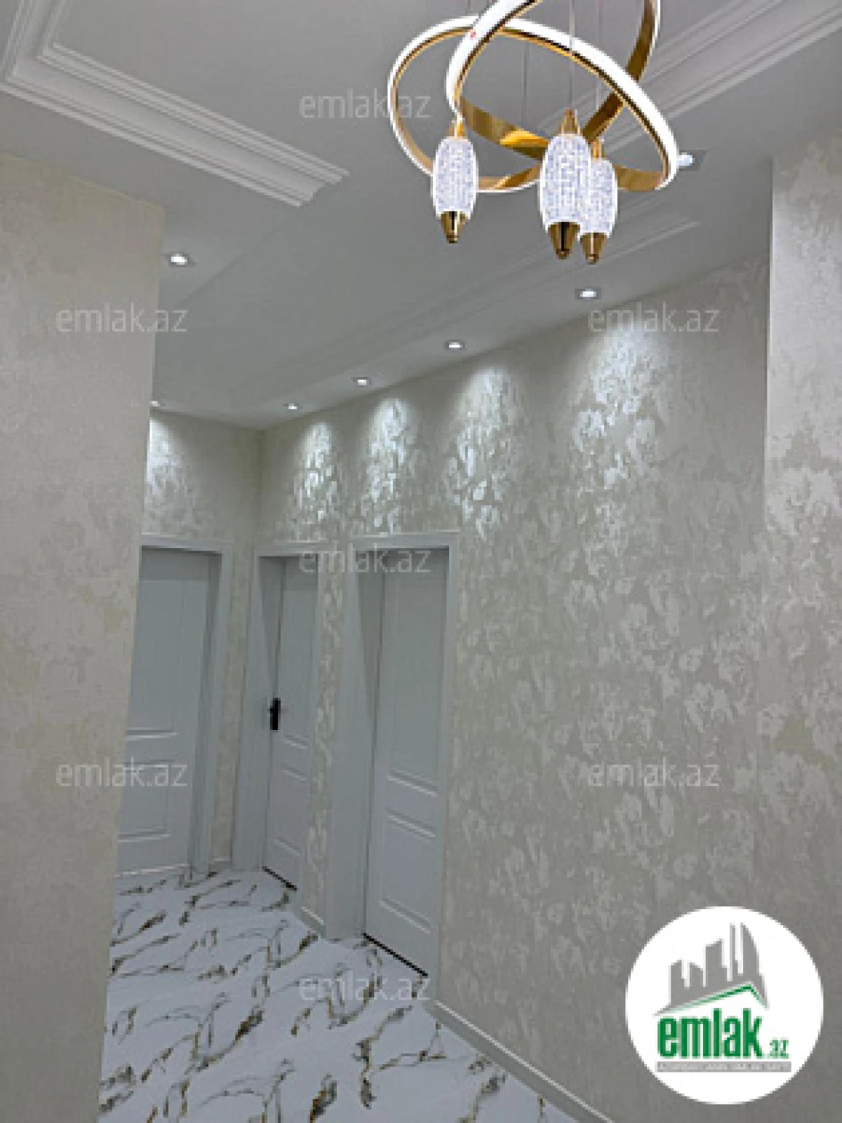 Satılır 2 otaqlı yeni tikili 60 m²