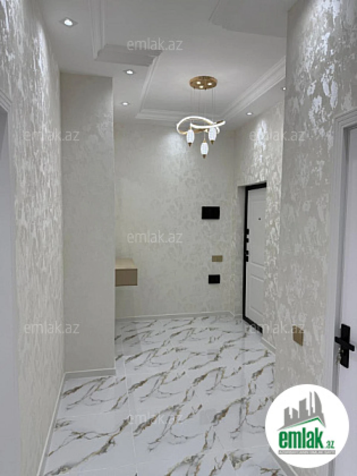 Satılır 2 otaqlı yeni tikili 60 m²