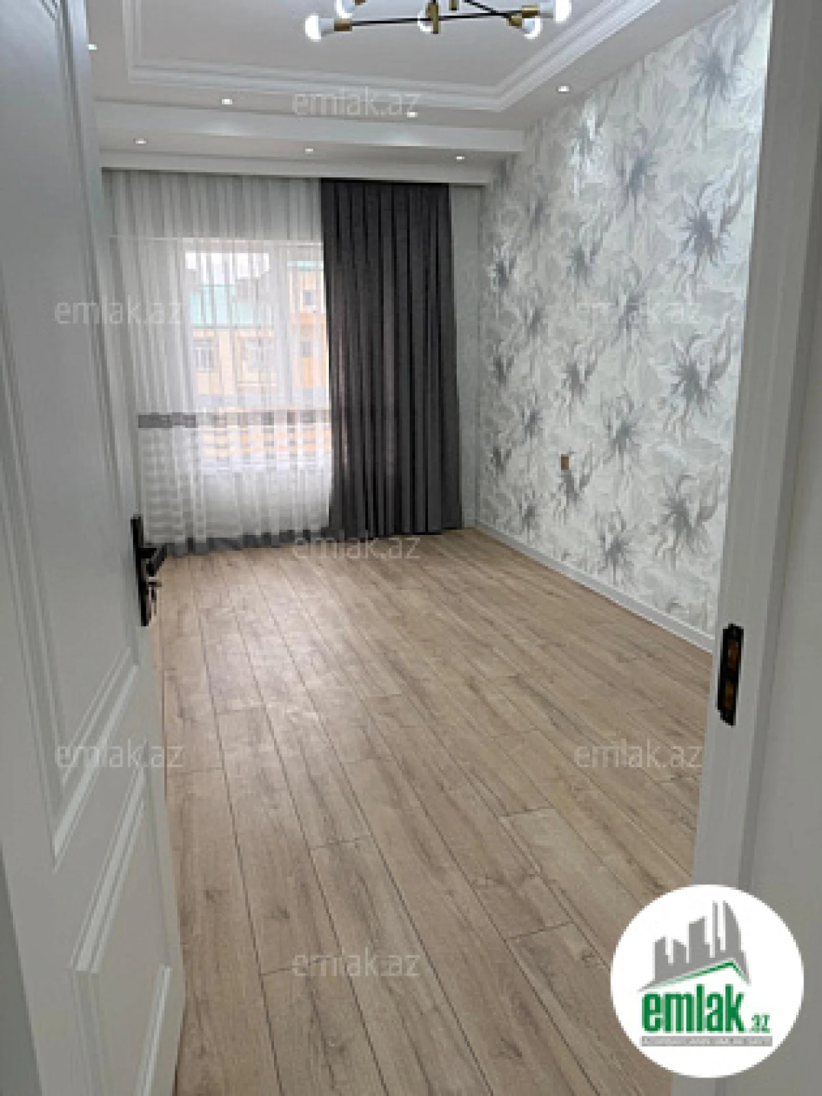 Satılır 2 otaqlı yeni tikili 60 m²