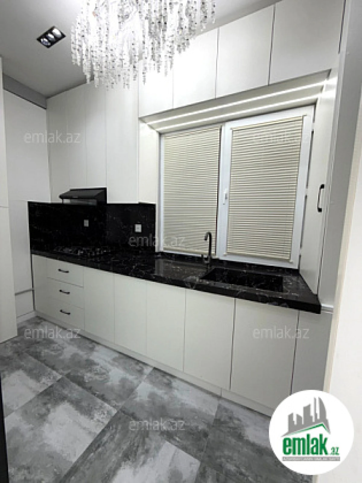 Satılır 2 otaqlı yeni tikili 65 m²