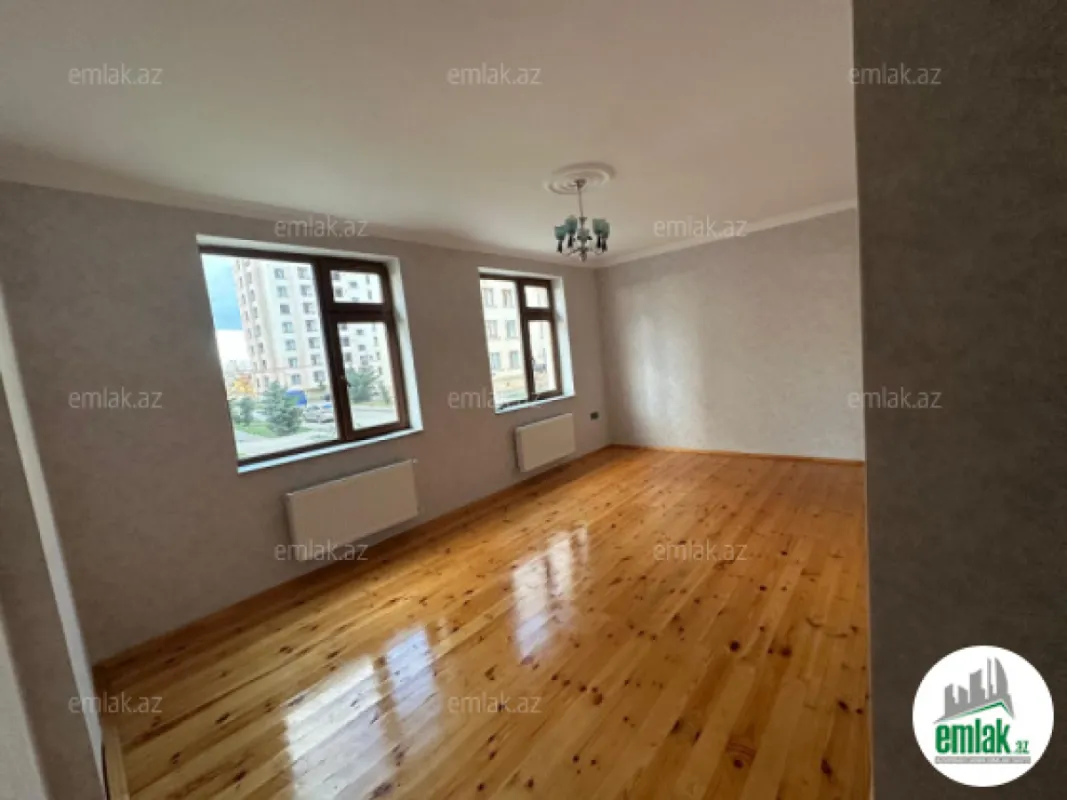 Satılır 4 otaqlı yeni tikili 110 m²