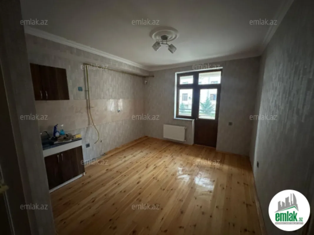 Satılır 4 otaqlı yeni tikili 110 m²