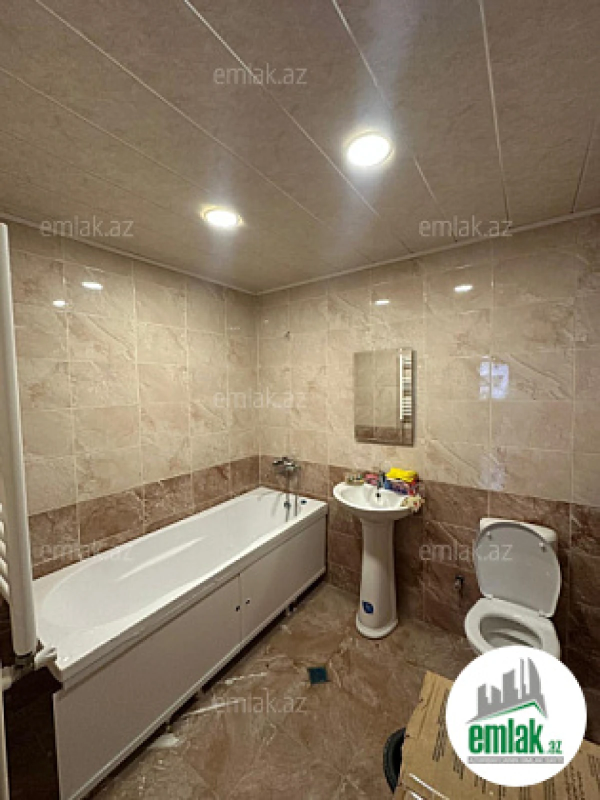 Satılır 4 otaqlı yeni tikili 110 m²