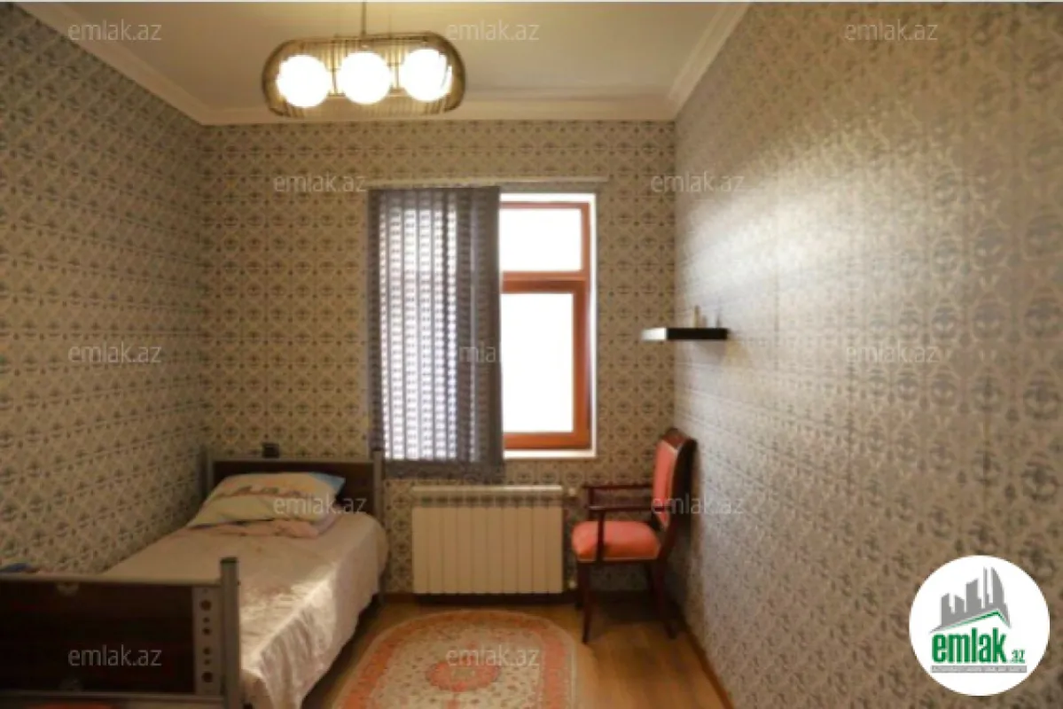 Satılır 6 otaqlı mənzil 140 m²