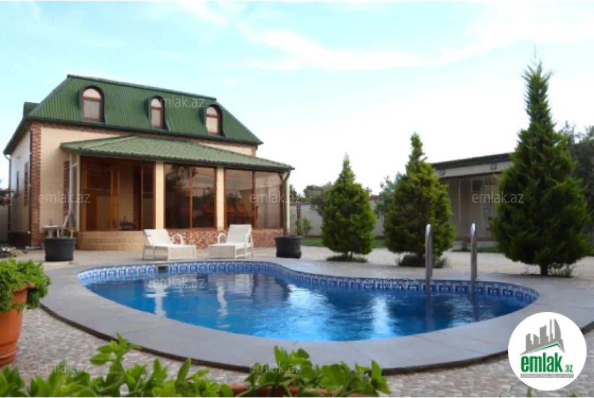 Satılır 6 otaqlı mənzil 140 m²