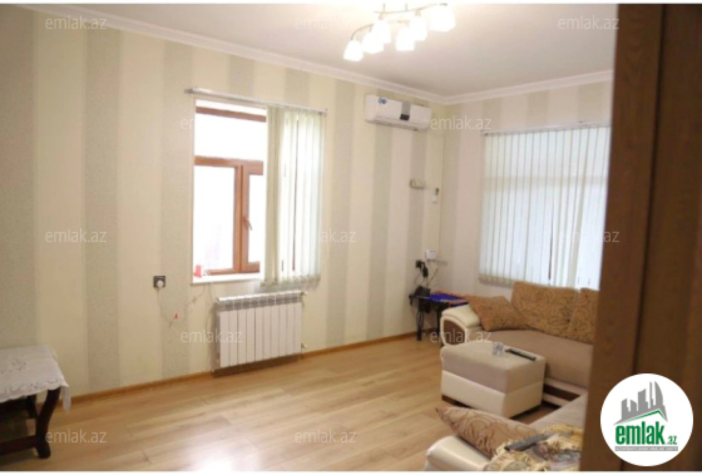 Satılır 6 otaqlı mənzil 140 m²