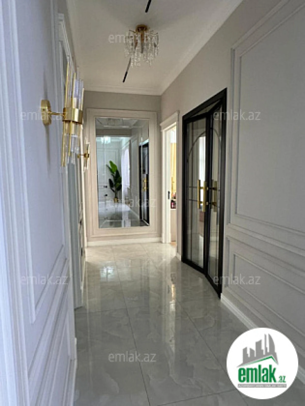 Satılır 3 otaqlı köhnə tikili 95 m²