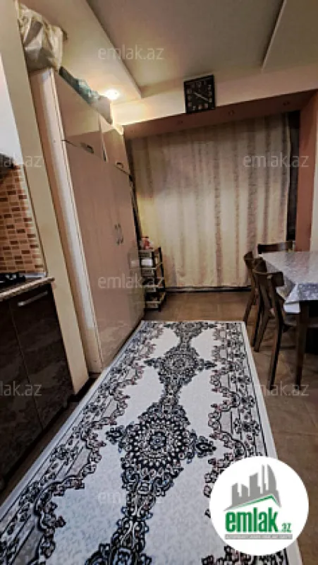 Satılır 2 otaqlı köhnə tikili 60 m²