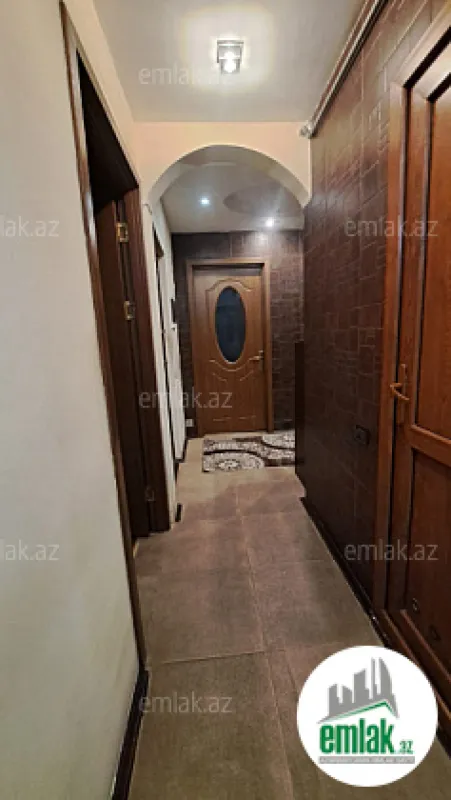 Satılır 2 otaqlı köhnə tikili 60 m²