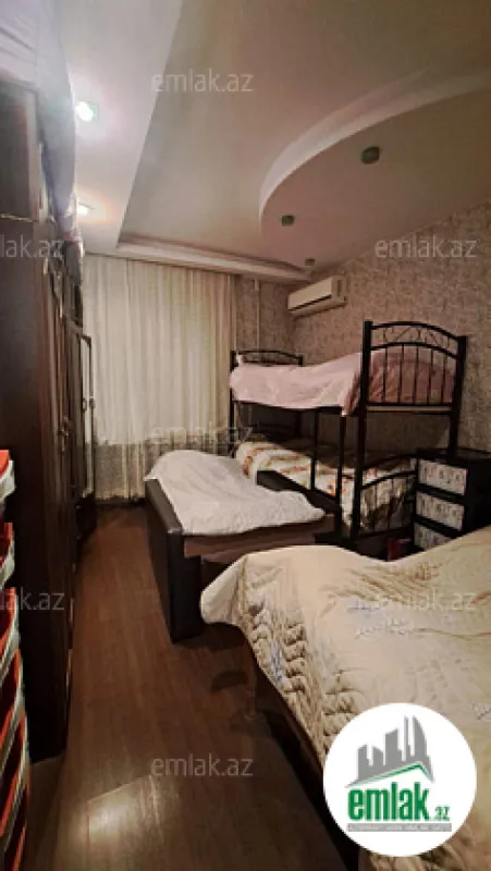 Satılır 2 otaqlı köhnə tikili 60 m²