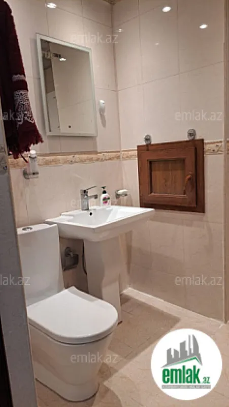 Satılır 2 otaqlı köhnə tikili 60 m²
