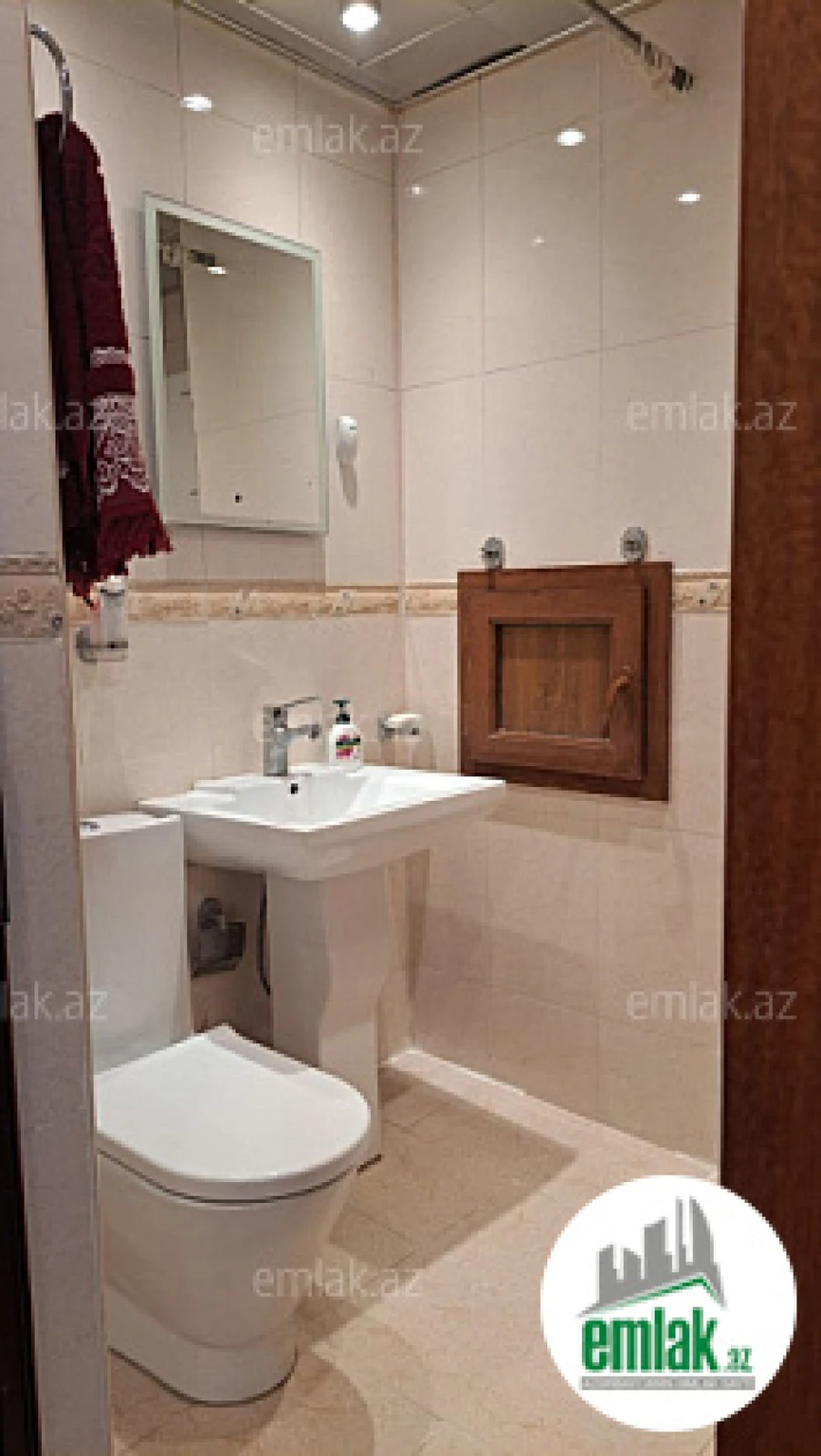 Satılır 2 otaqlı köhnə tikili 60 m²