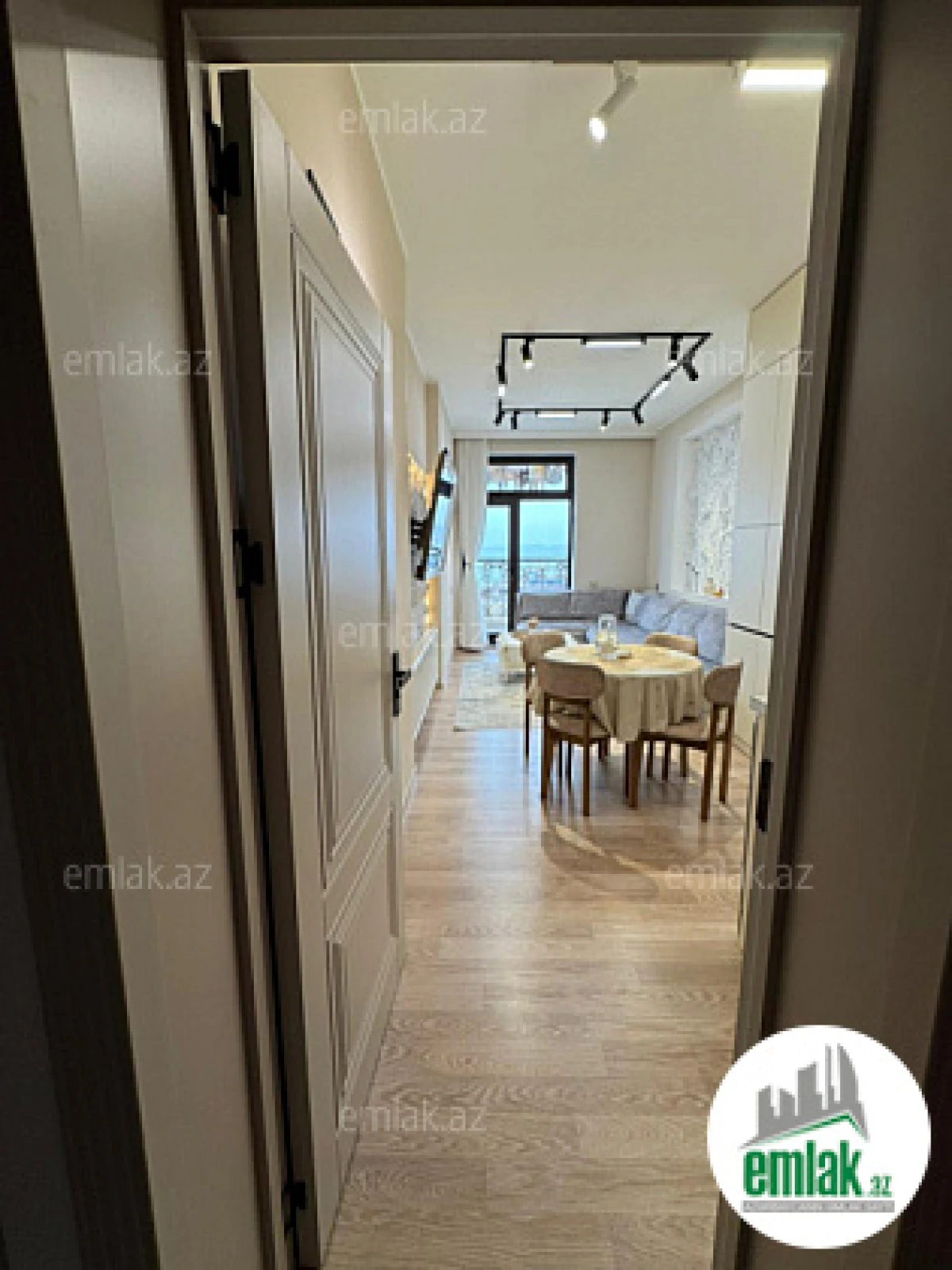 Satılır 2 otaqlı yeni tikili 65 m²