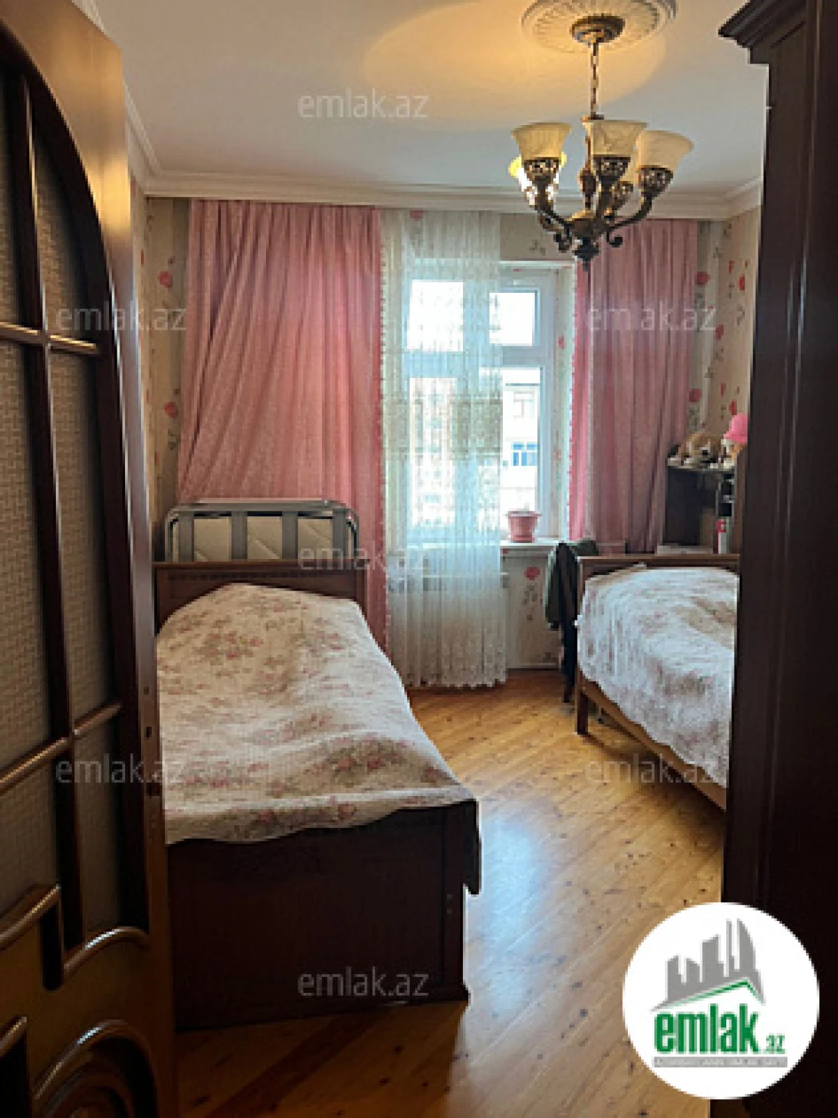 Satılır 3 otaqlı köhnə tikili 80 m²
