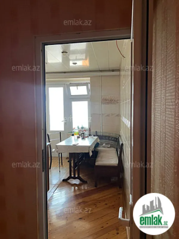 Satılır 3 otaqlı köhnə tikili 80 m²