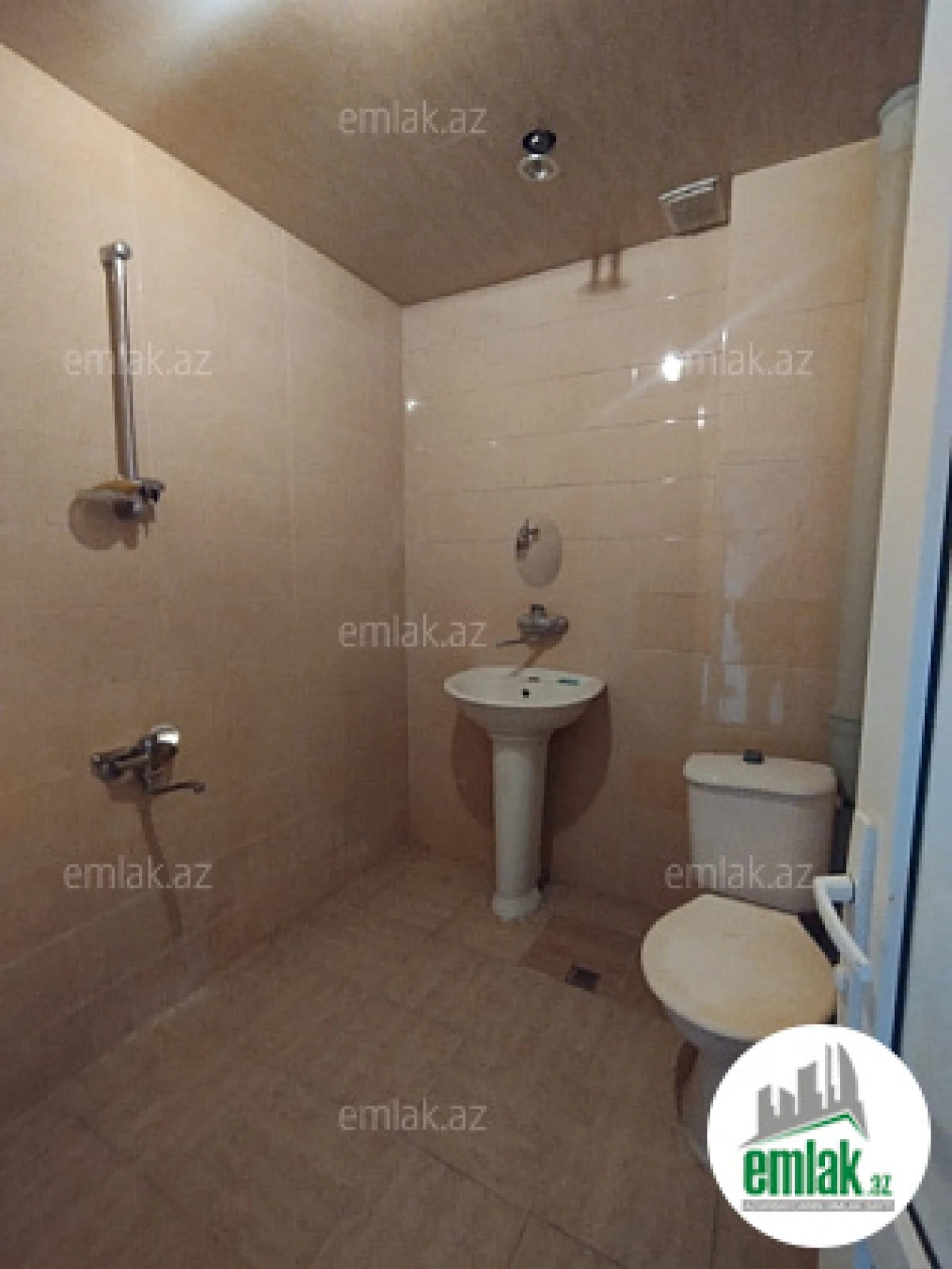 Satılır 1 otaqlı köhnə tikili 45 m²