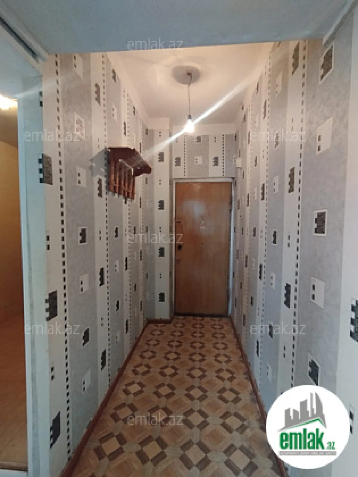 Satılır 1 otaqlı köhnə tikili 45 m²