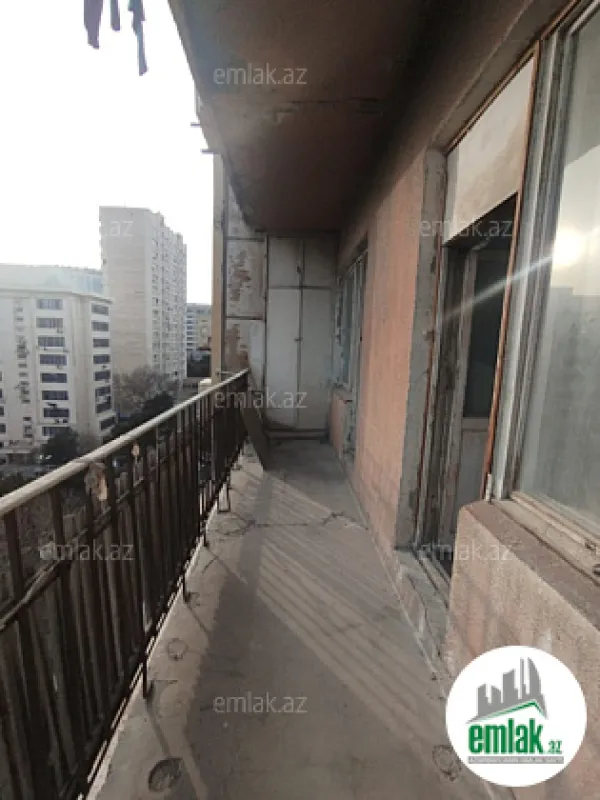 Satılır 1 otaqlı köhnə tikili 45 m²
