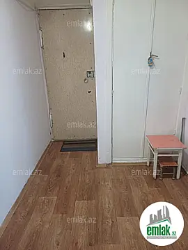 Satılır 5 otaqlı köhnə tikili 130 m²