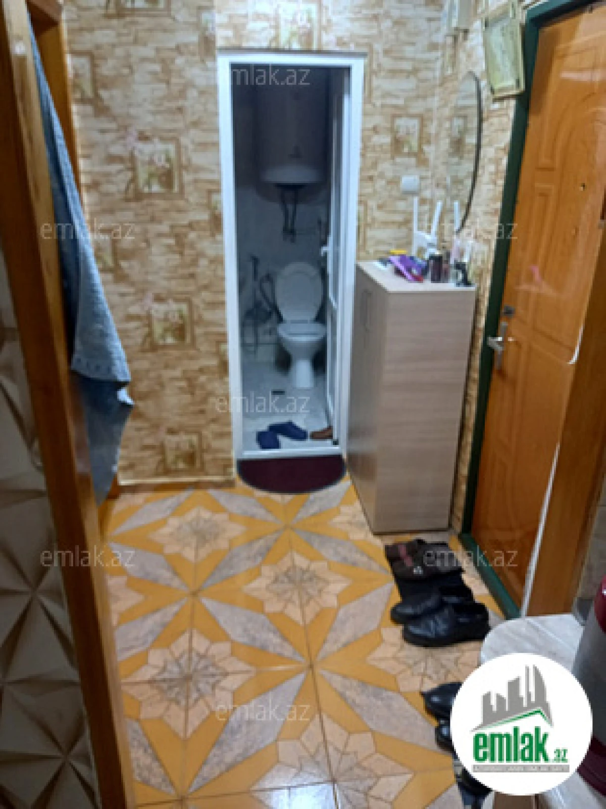 Satılır 2 otaqlı köhnə tikili 72 m²