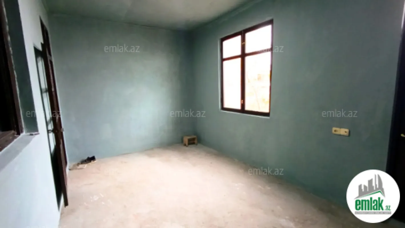 Satılır 6 otaqlı həyət evi 350 m²