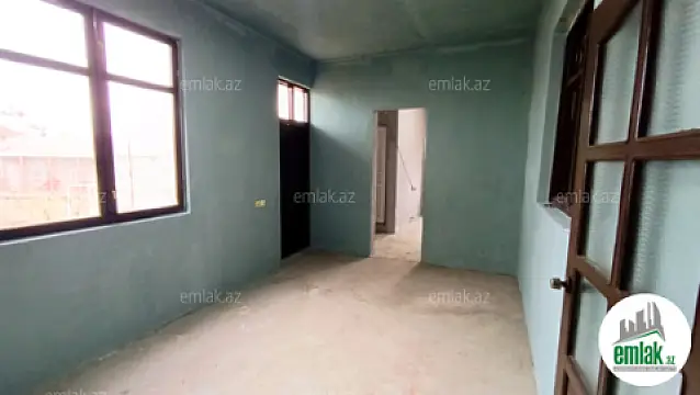 Satılır 6 otaqlı həyət evi 350 m²