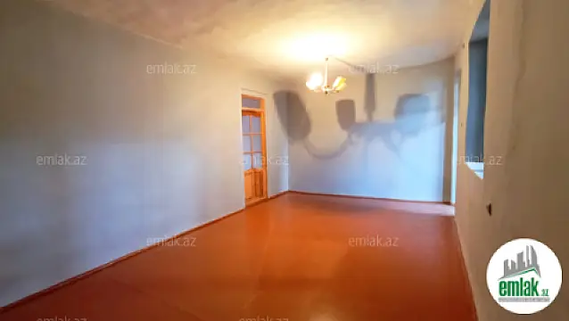 Satılır 6 otaqlı həyət evi 350 m²