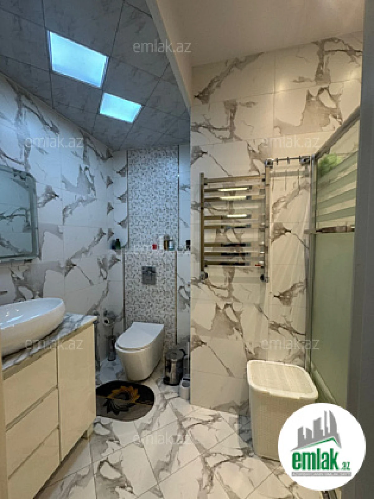 Satılır 3 otaqlı yeni tikili 130 m²