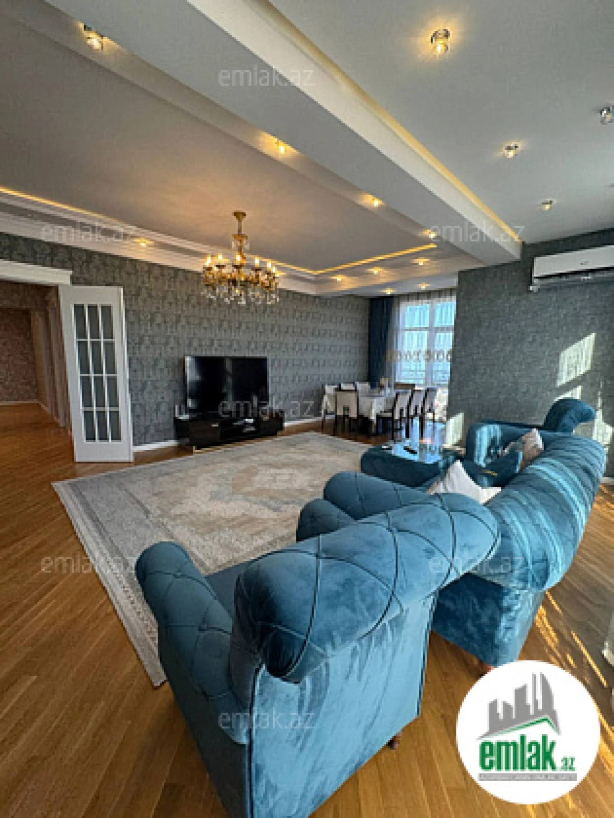 Satılır 3 otaqlı yeni tikili 130 m²