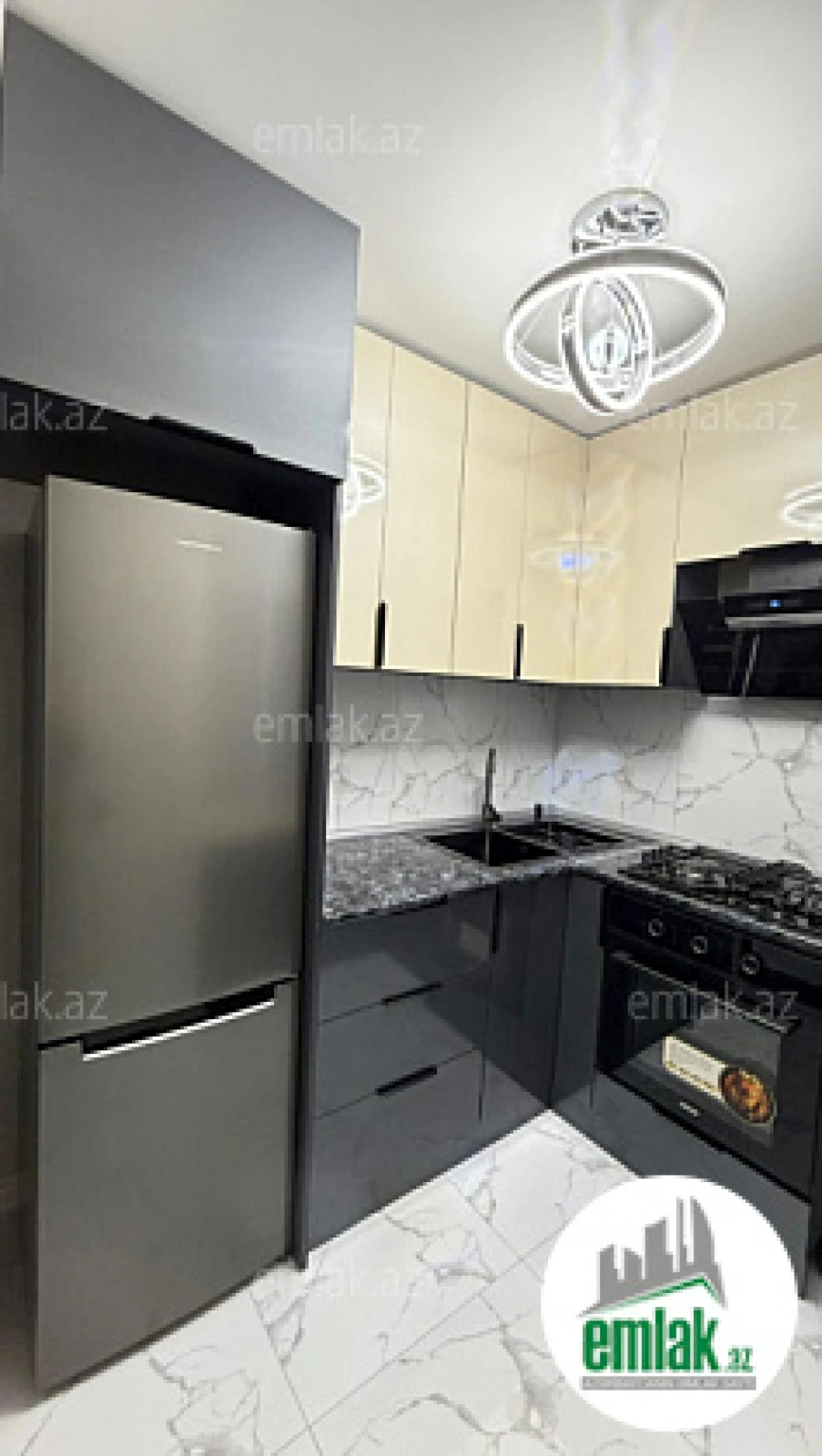 Satılır 3 otaqlı köhnə tikili 80 m²