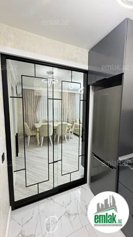 Satılır 3 otaqlı köhnə tikili 80 m²