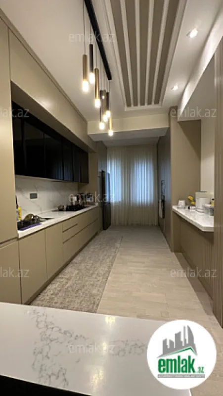 Satılır 3 otaqlı yeni tikili 157 m²