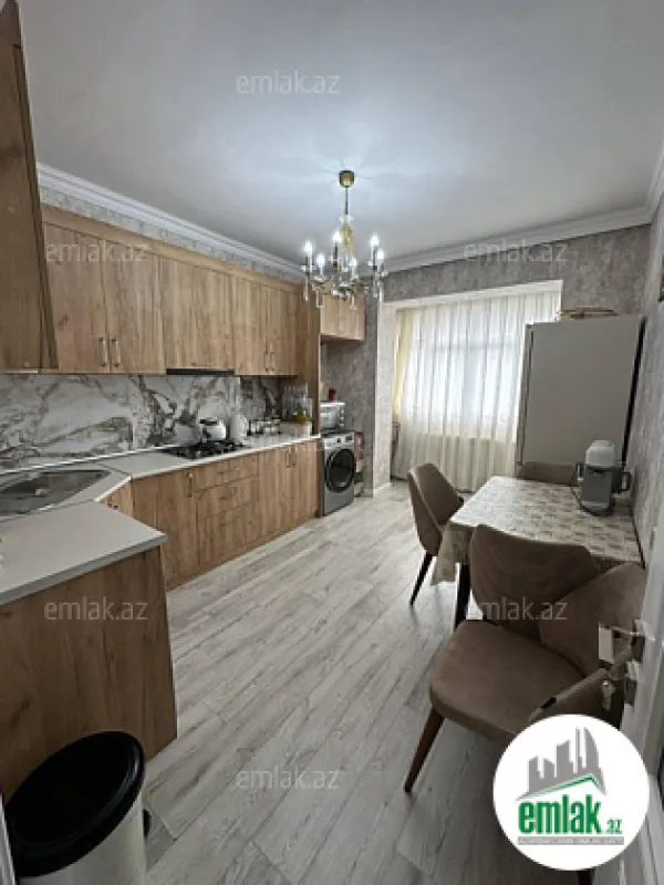 Satılır 2 otaqlı köhnə tikili 65 m²
