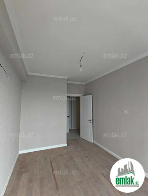Satılır 3 otaqlı yeni tikili 75 m²