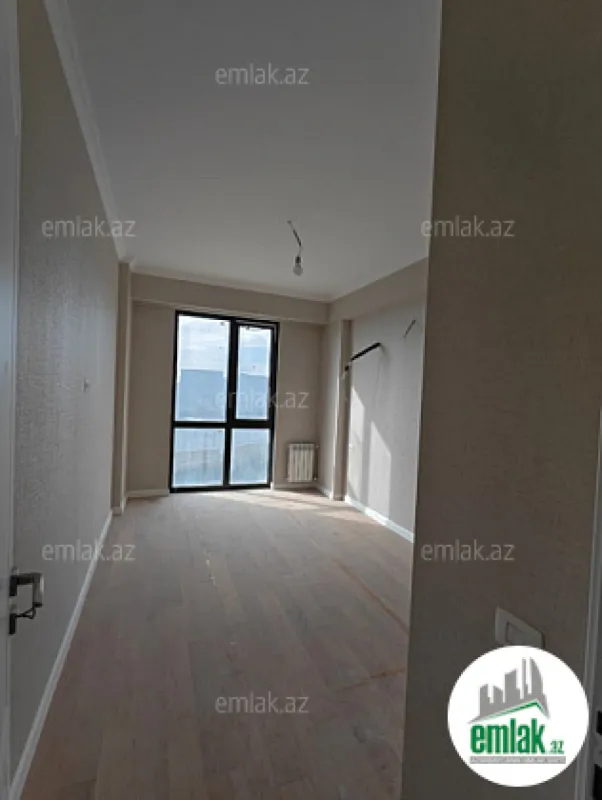 Satılır 3 otaqlı yeni tikili 75 m²