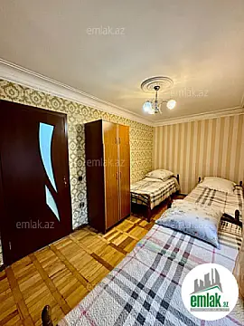 Satılır 2 otaqlı köhnə tikili 60 m²