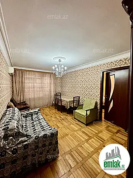 Satılır 2 otaqlı köhnə tikili 60 m²