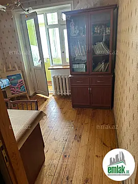 Satılır 5 otaqlı köhnə tikili 120 m²