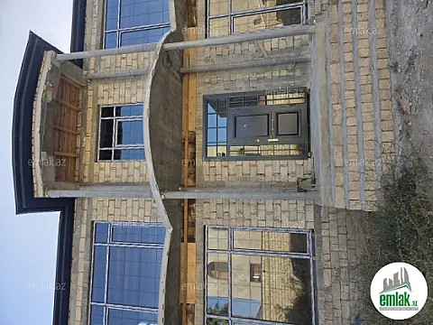 Satılır 6 otaqlı həyət evi 390 m²