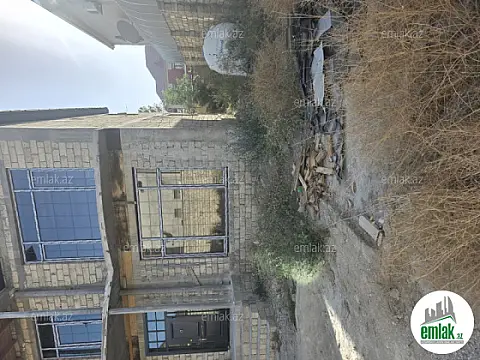 Satılır 6 otaqlı həyət evi 390 m²