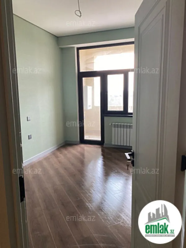 Satılır 3 otaqlı yeni tikili 100 m²