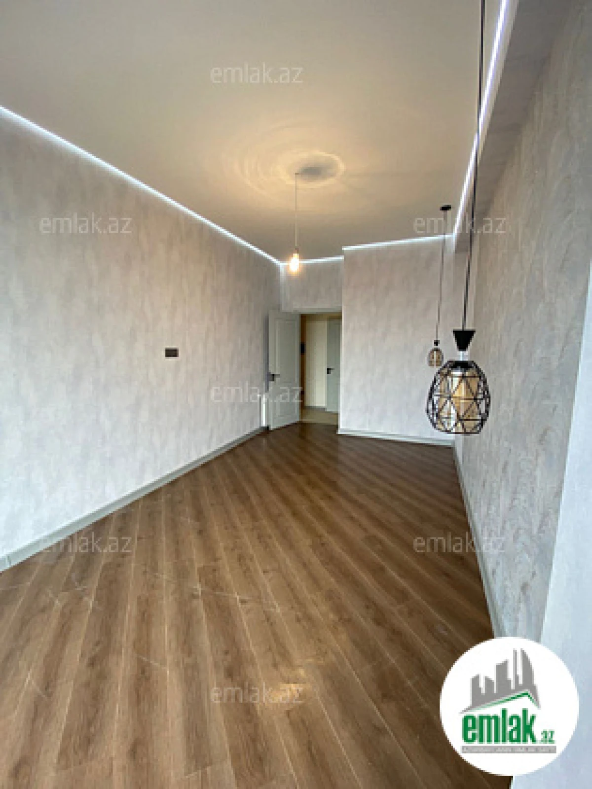 Satılır 3 otaqlı yeni tikili 100 m²