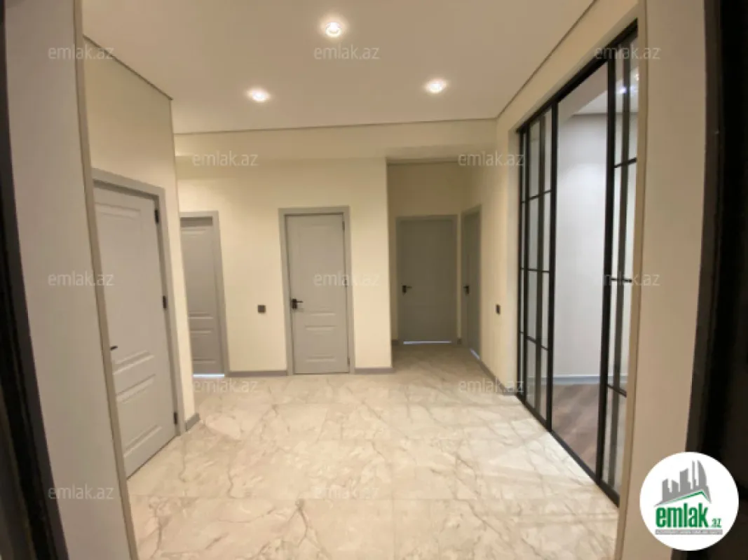 Satılır 3 otaqlı yeni tikili 100 m²