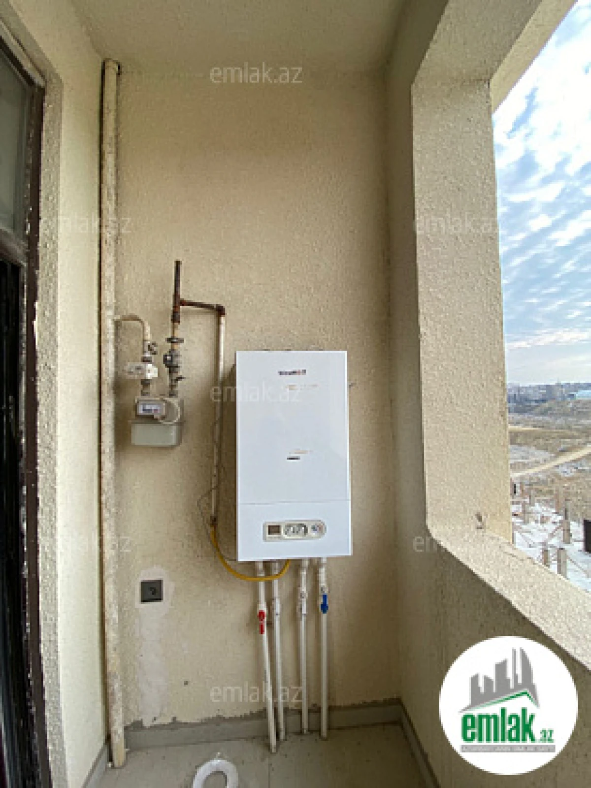 Satılır 3 otaqlı yeni tikili 100 m²