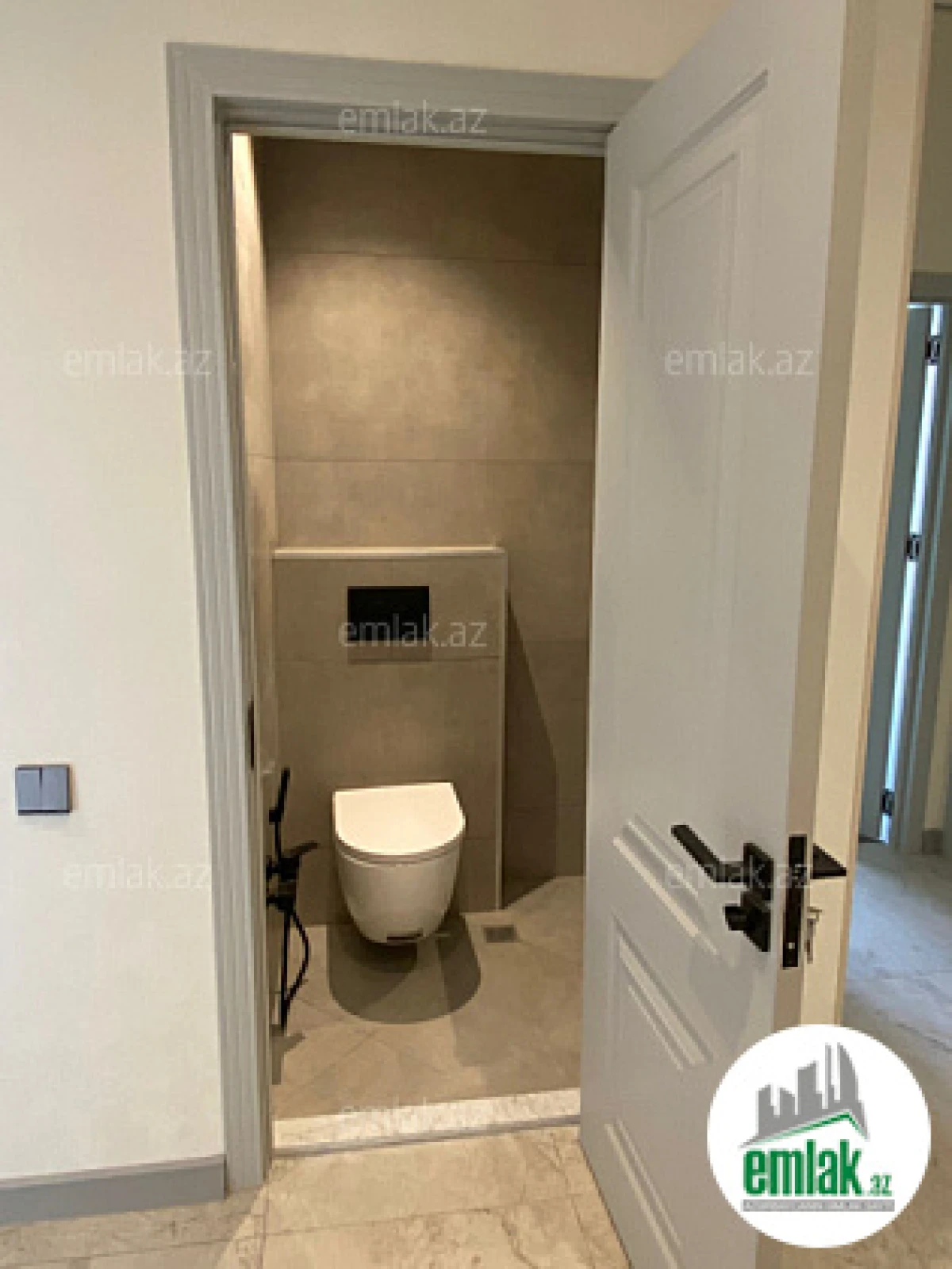 Satılır 3 otaqlı yeni tikili 100 m²