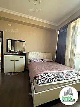 Satılır 3 otaqlı yeni tikili 72 m²