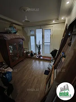 Satılır 2 otaqlı köhnə tikili 62 m²