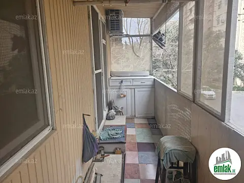 Satılır 2 otaqlı köhnə tikili 62 m²