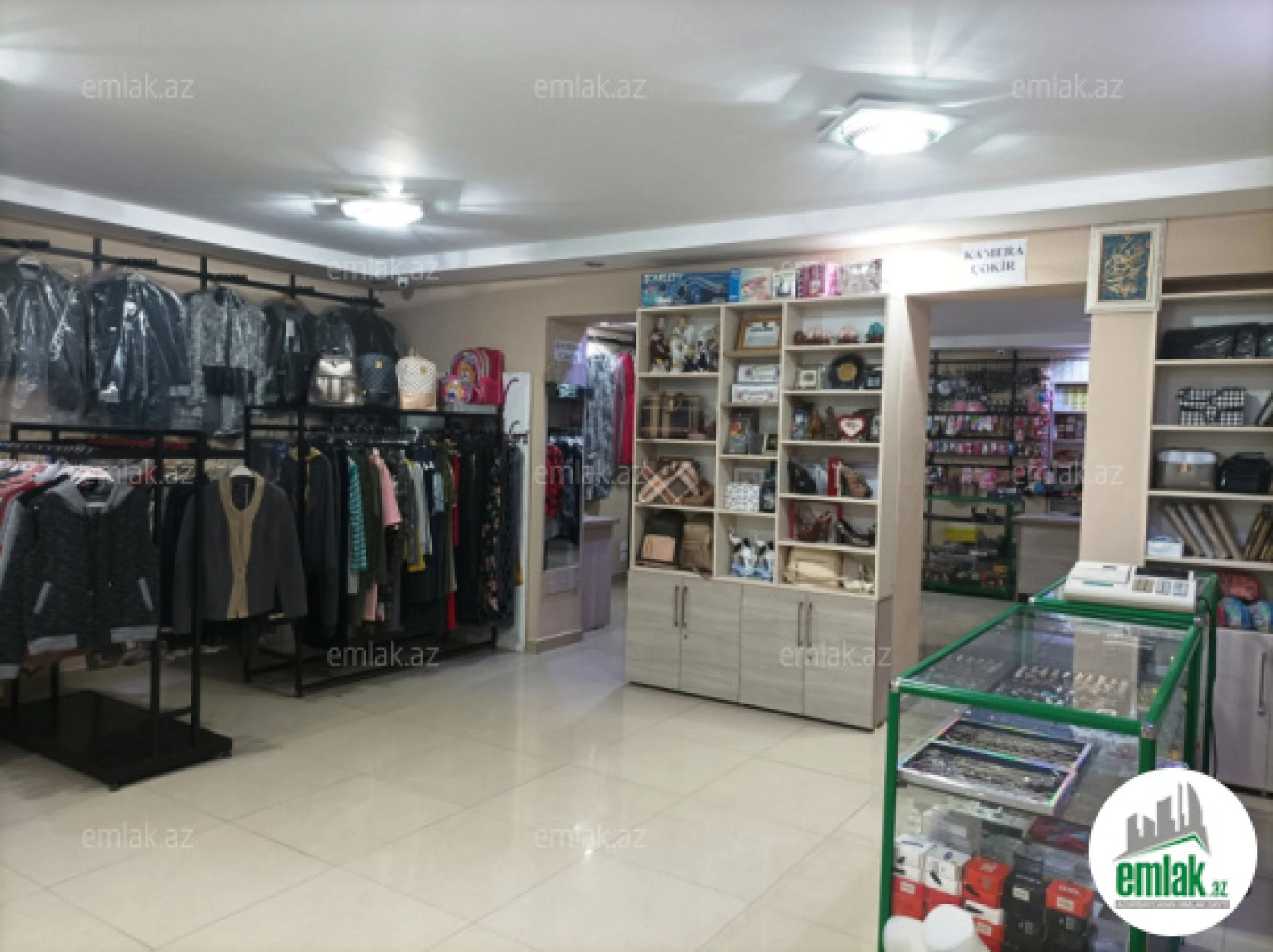 Satılır 4 otaqlı obyekt 90 m²